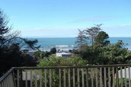 Private Seaside Couples Hideaway Villa คาคาพอยท์ ภายนอก รูปภาพ